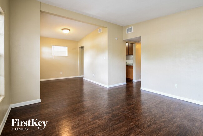 Foto del edificio - 1521 Heather Ave