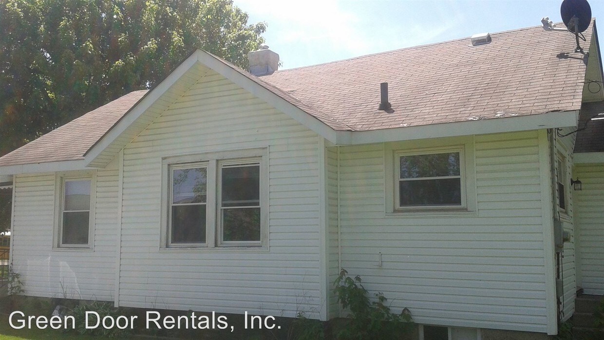 Building Photo - 1604 E Legrande Ave