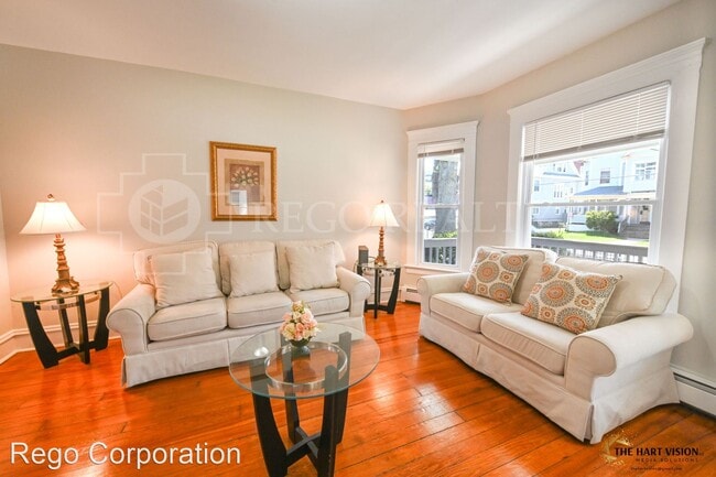 Building Photo - 4 br, 2 bath House - 16 Lincoln St 1