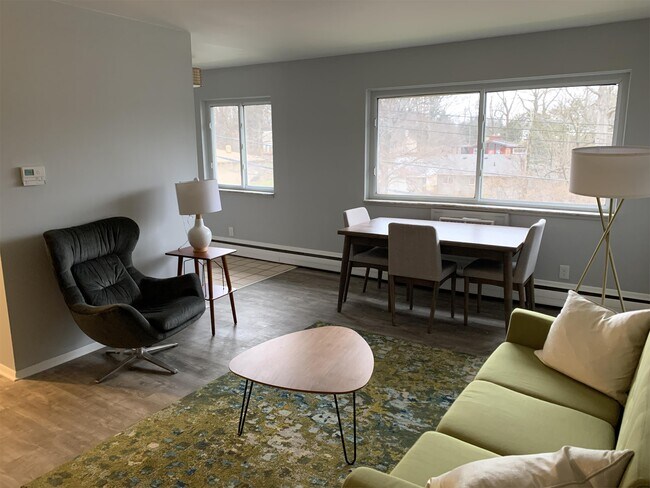 Building Photo - 3006 Harwick Dr