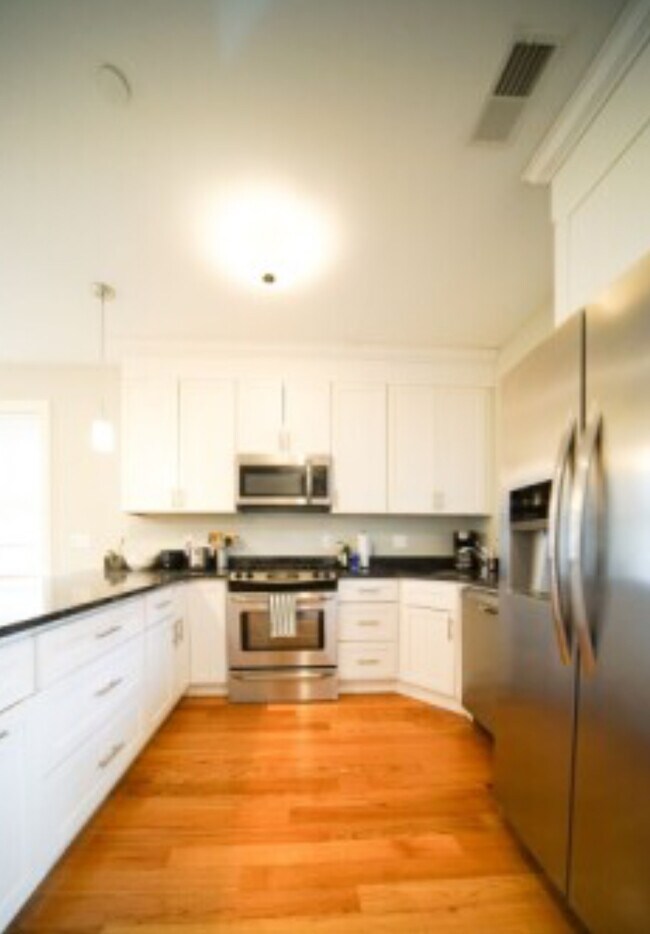 Foto del edificio - 2761 Washington St