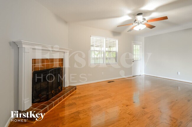 Foto del edificio - 108 Twin Lakes Rd