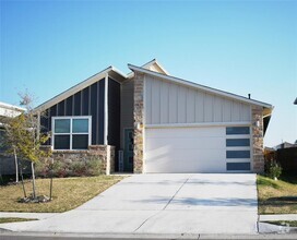Building Photo - 128 Cupreata Ln