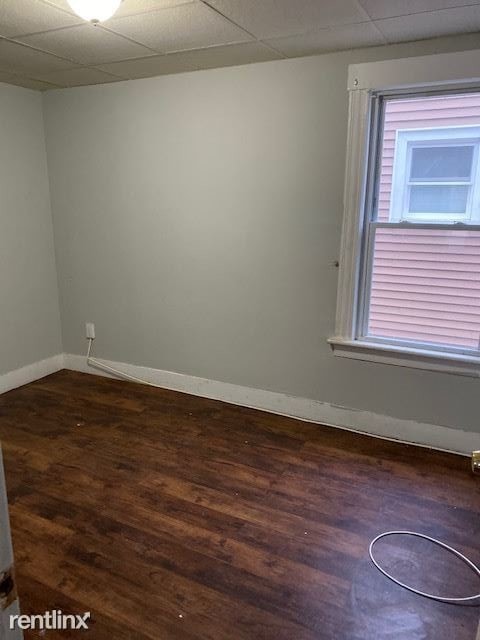 Building Photo - 4 br, 2 bath Duplex - Munson St