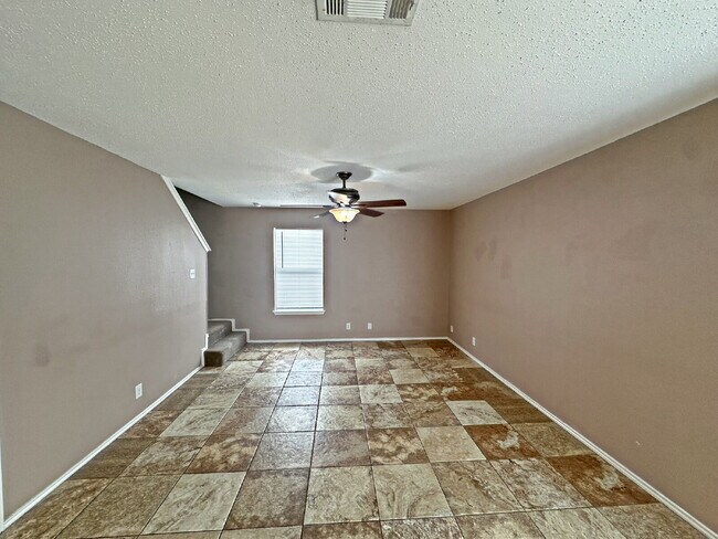 Foto del edificio - 6154 Ashley Spring