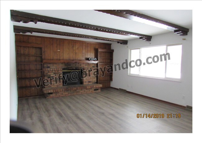 Foto del edificio - 3615 Front St