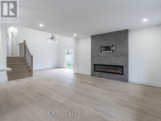 Photo du bâtiment - 3278 Trevor Ct