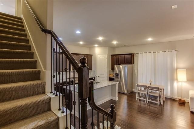 Foto del edificio - 612 Club Dr