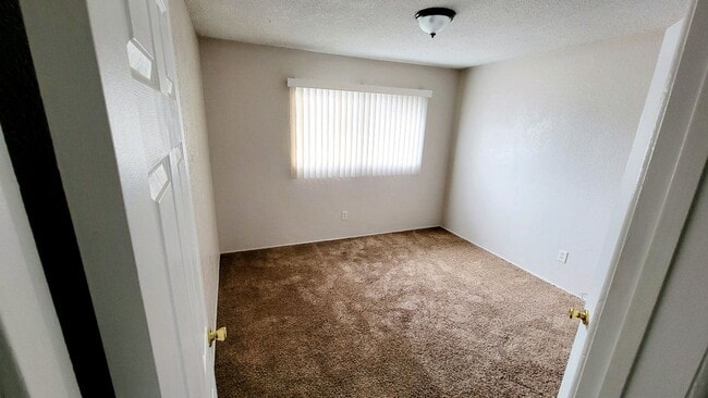 Foto del edificio - 1210 W Stoneridge Ct