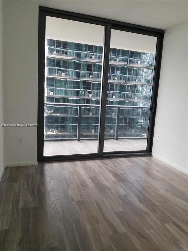 Foto del edificio - 801 S Miami Ave