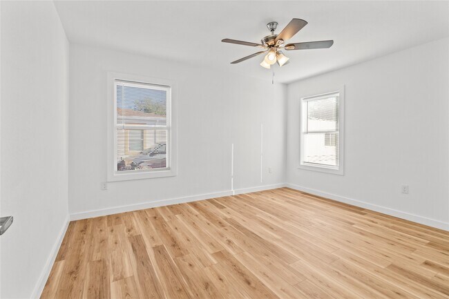 Foto del edificio - 1715 W 4th St