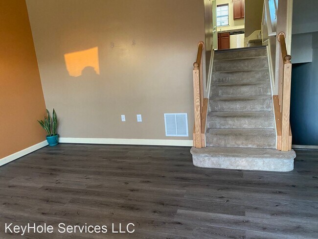 Building Photo - 3 br, 2.5 bath House - 4114 Anna Park Way