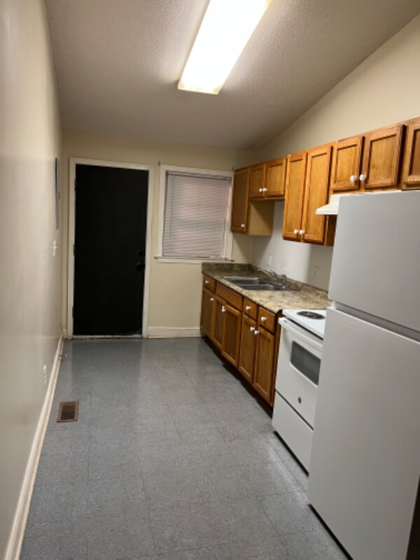 1001 Moultrie Rd Unit F, Albany, GA 31705 Apartment for Rent in Albany, GA