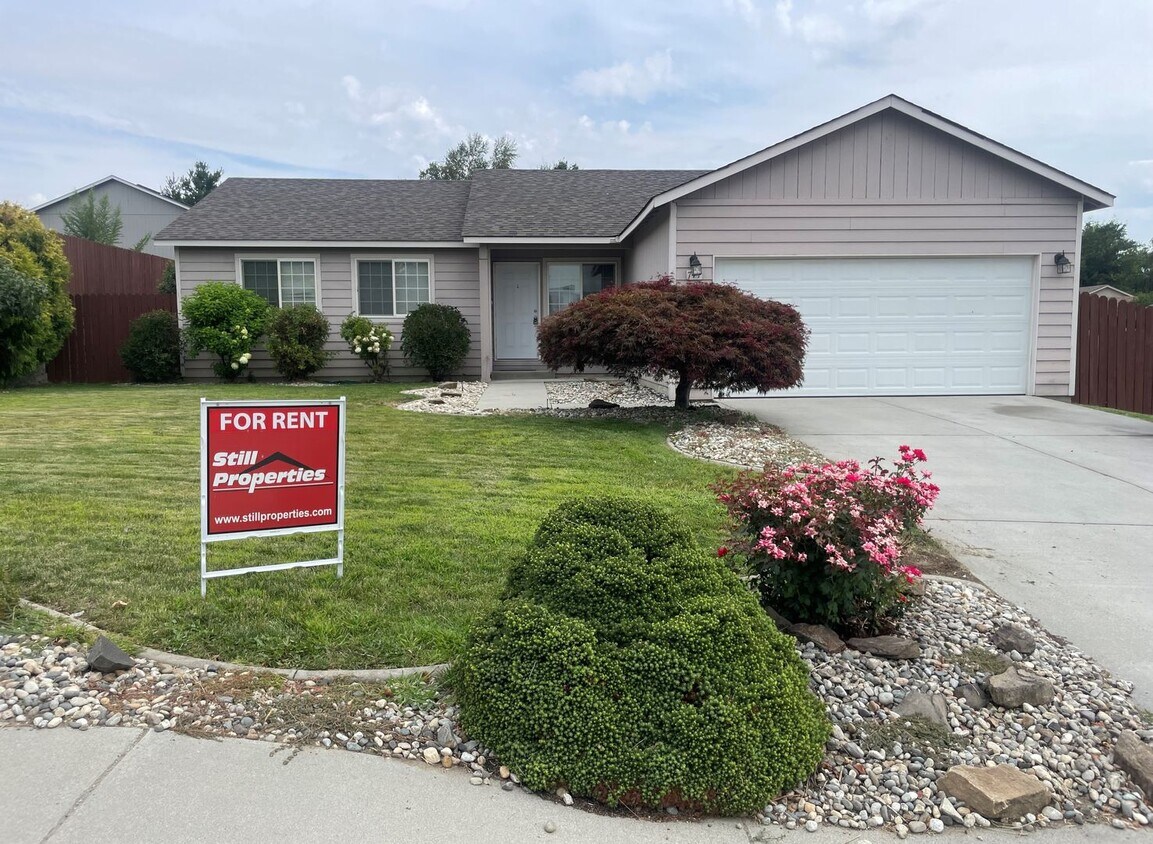 Primary Photo - Now renting 3 bedroom House