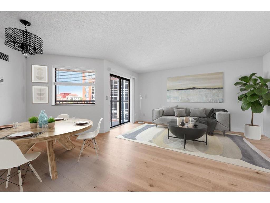 Primary Photo - 78 10th St E