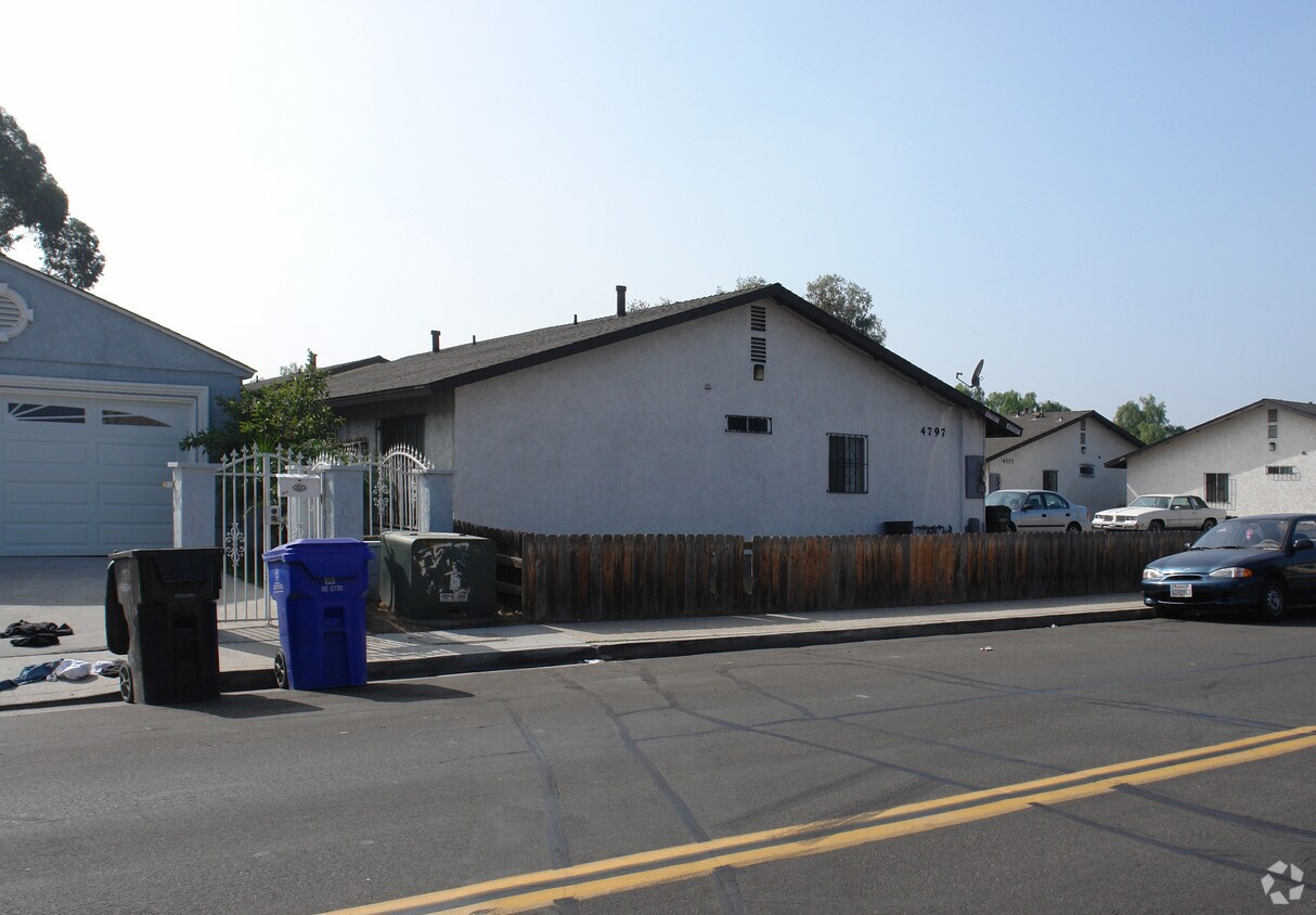 Foto del edificio - 4757-4767 A St