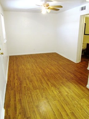 Building Photo - 3811 E Kiest Blvd