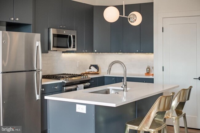 Building Photo - 1822 N Front St