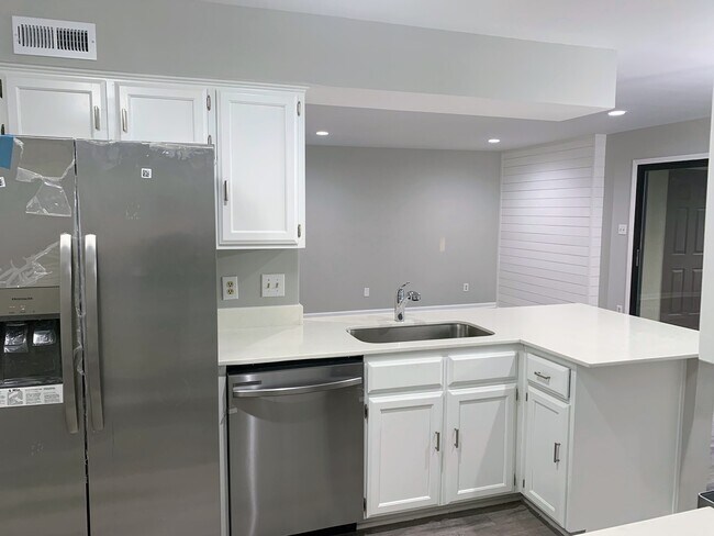 New appliances - 7224 Winery Ln