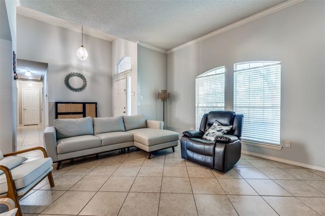 Building Photo - 9608 Cliffside Dr