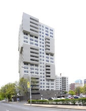 Building Photo - Bayview Towers
