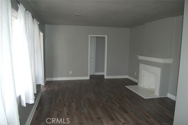 Foto del edificio - 817 W 25th St