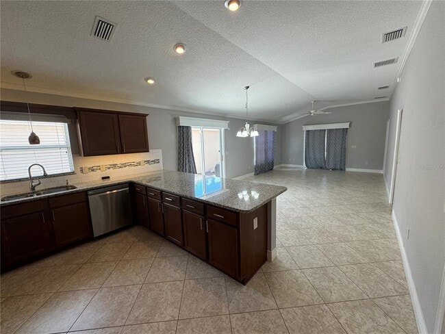 Building Photo - 2272 Vassar Ln