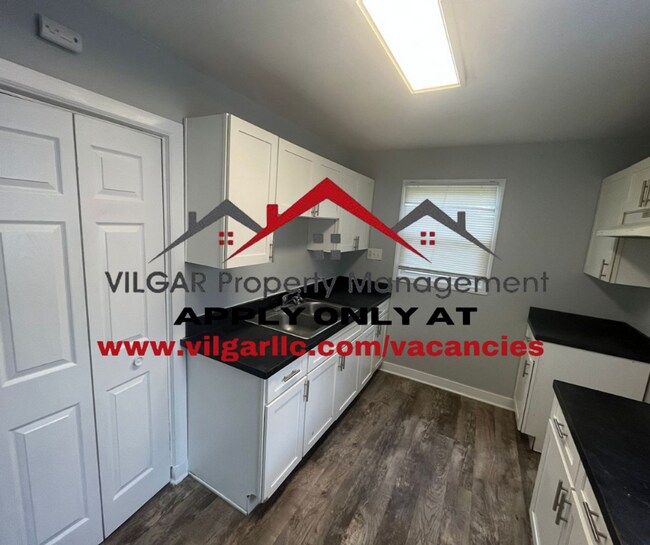 Foto del edificio - This awesome home! 2 beds, 1 bath, slab in...
