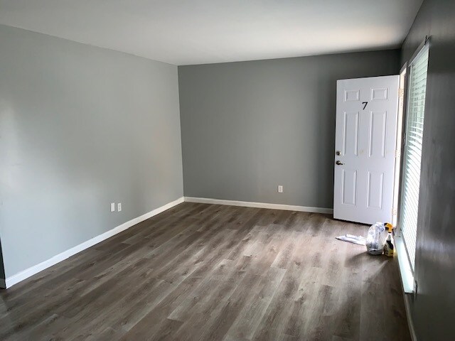 Foto del edificio - 947 Peabody Ave