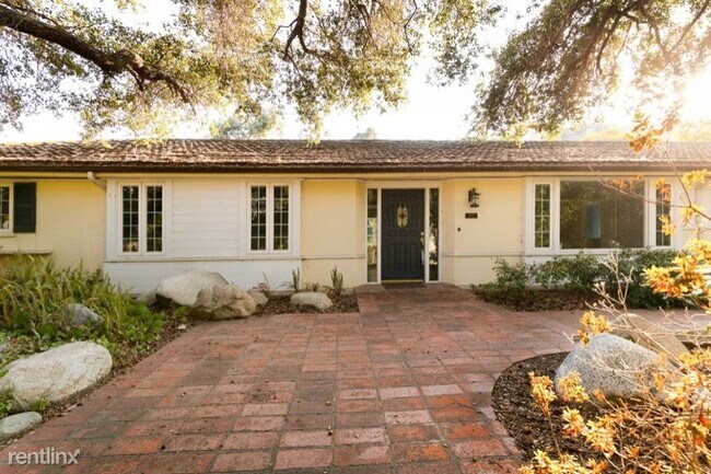 Building Photo - 4 br, 4 bath House - 1107 Laguna Rd