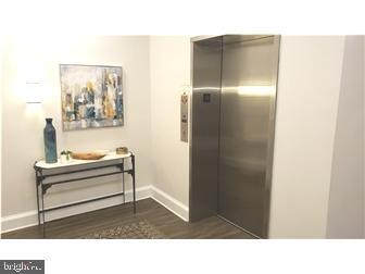 Foto del edificio - 4500 Linden Hill Rd
