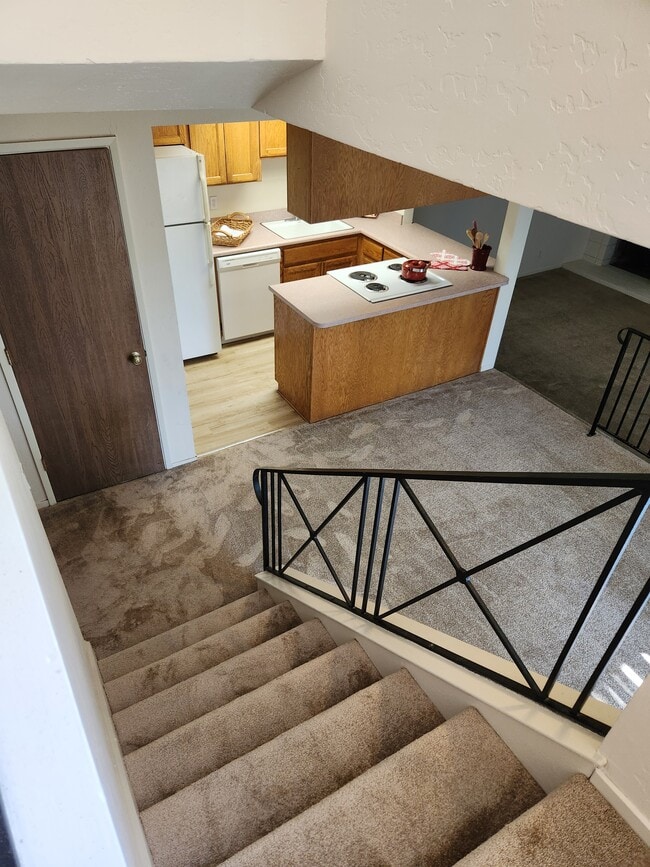 Building Photo - 6043 Leafwood Dr