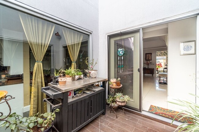 Building Photo - 3100 S Col Rowe Blvd