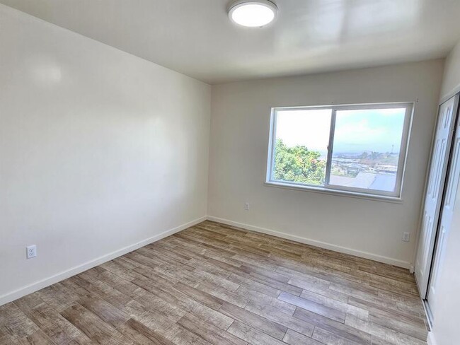Building Photo - 1211 Alewa Dr