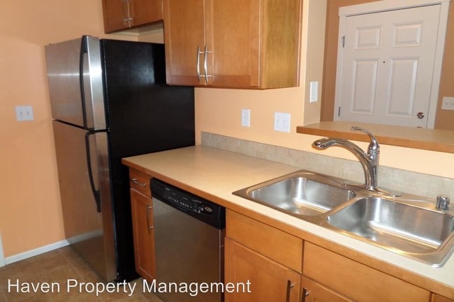 Building Photo - 2 br, 2 bath House - 4035 S 212th Ct Unit A
