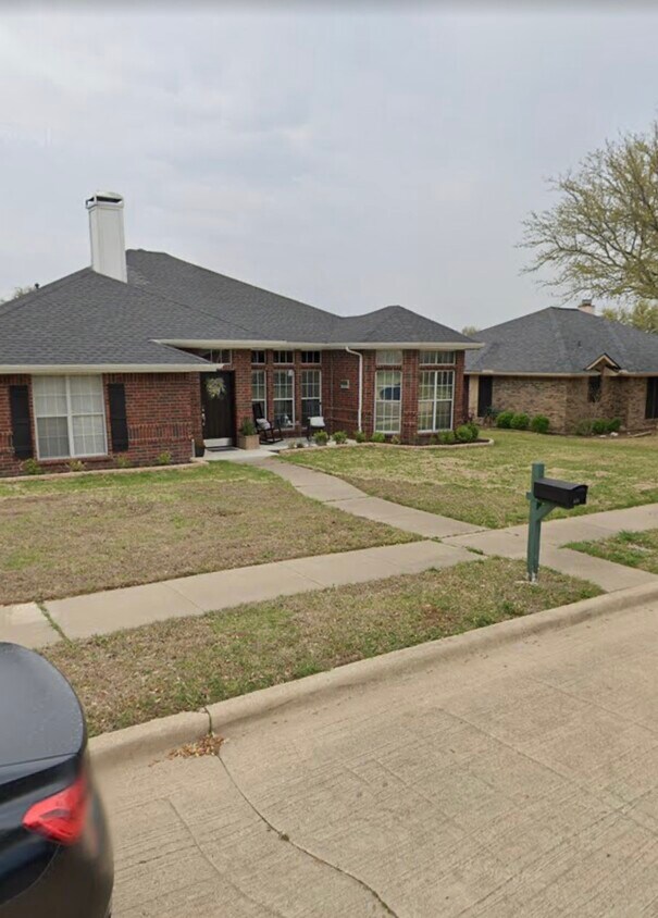 Foto principal - 408 N Kylie Ln