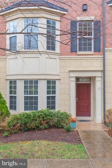 Photo - 704 Quayside Ct Townhome