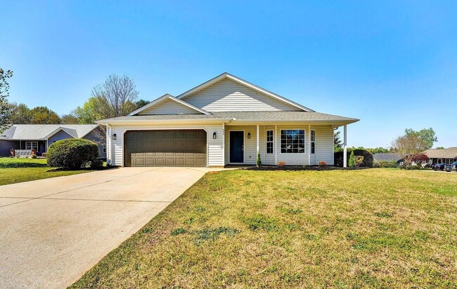 Building Photo - 500 Bengal Ct