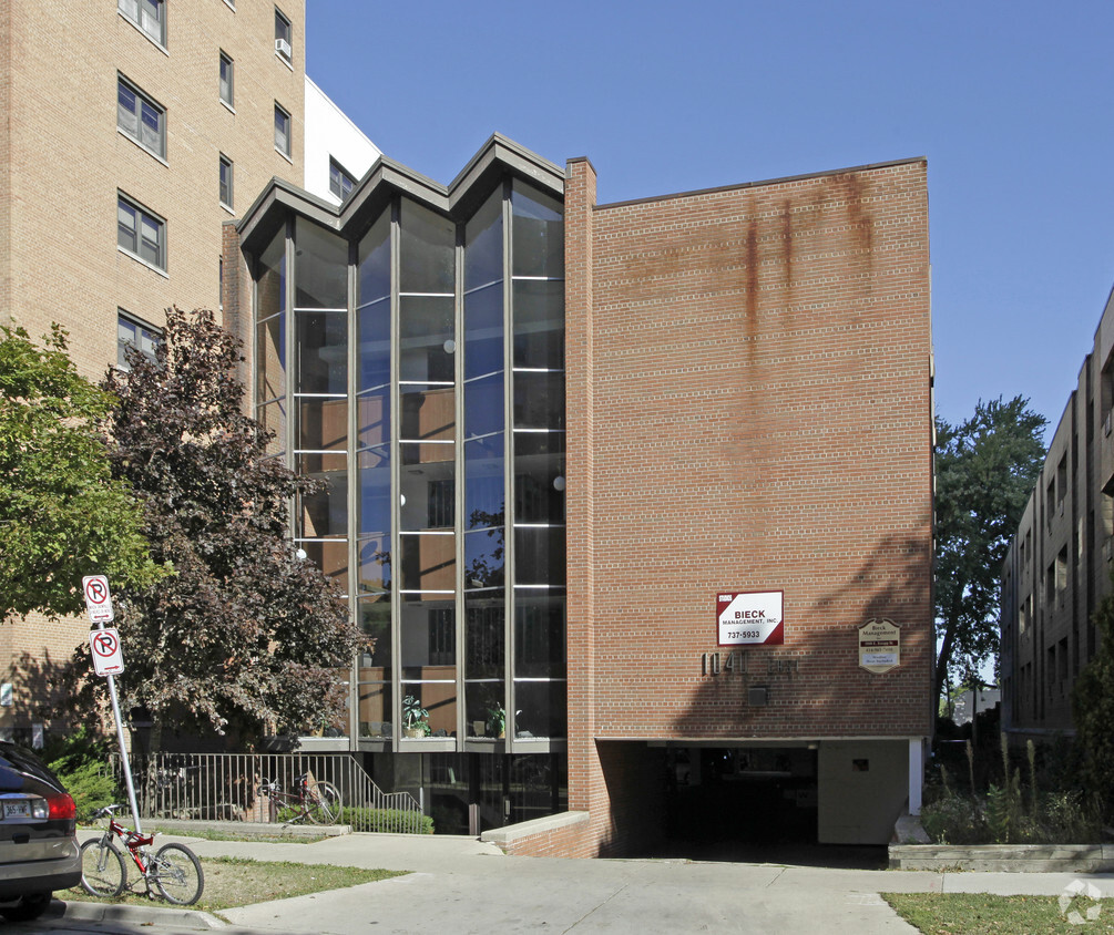 Building Photo - Knapp Street Apartments