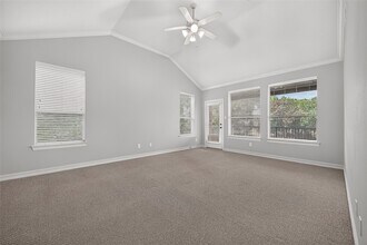 Building Photo - 8602 Two Sisters Ct