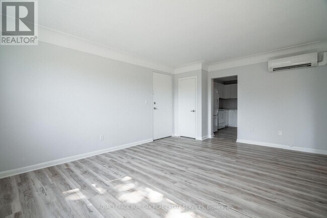 Building Photo - 2161 Ghent Ave
