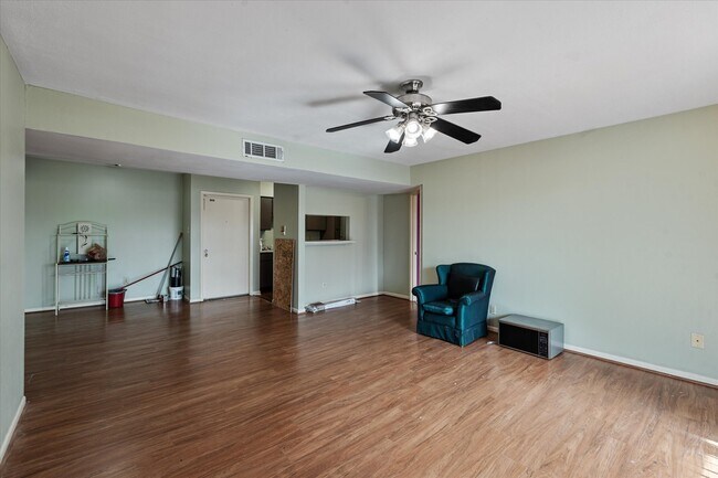 Foto del edificio - 8517 Hearth Dr