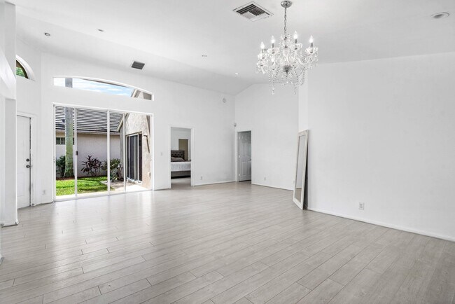 Foto del edificio - 790 Clearbrook Park Cir