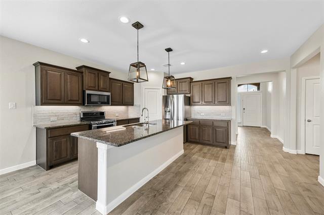 Building Photo - 3318 Camden Creek Dr