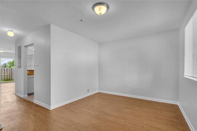 Foto del edificio - 14226 NW 17th Ave