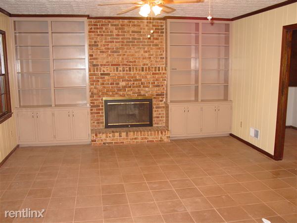 Building Photo - 962 Bramwell Ct