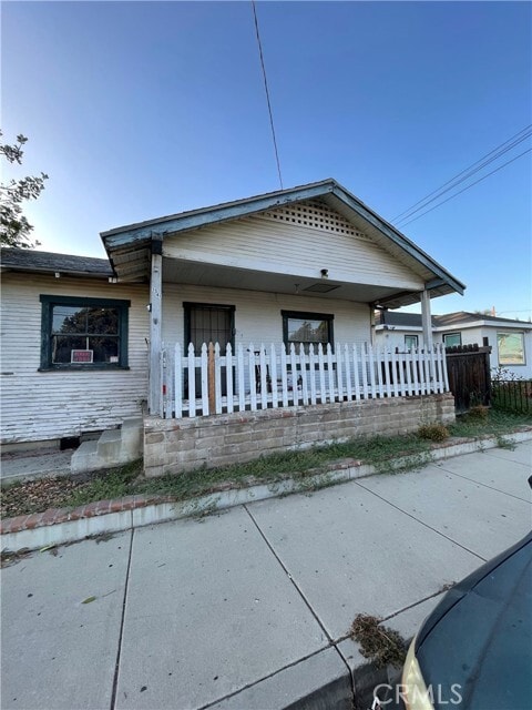 Primary Photo - 1543 W Orange Grove Ave