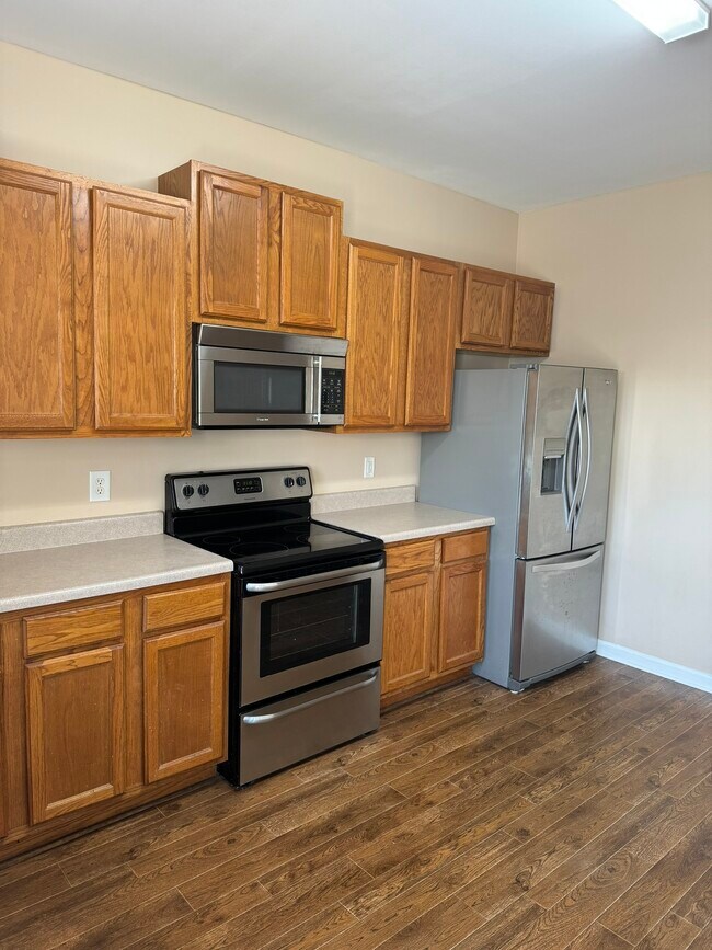 Building Photo - 138 Alexander Dr