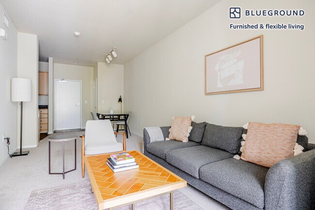 Foto del edificio - 5535 Westlawn Ave