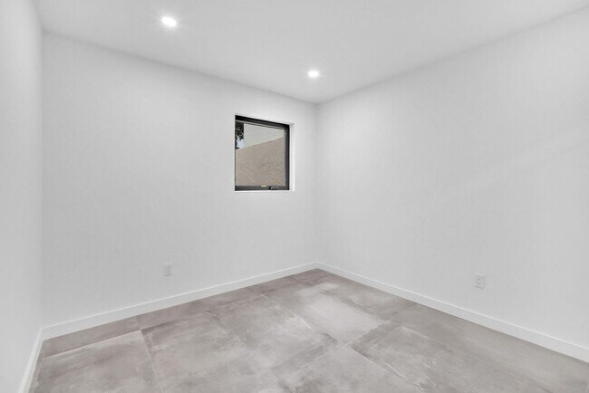 Foto del edificio - 2460 SW 58th Manor